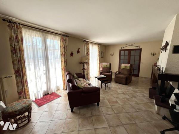 SAINT FLORENT DES BOIS - MAISON DE PLAIN PIED + LOGEMENT T2 INDEPENDANT