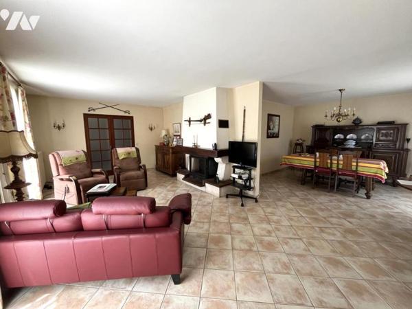 SAINT FLORENT DES BOIS - MAISON DE PLAIN PIED + LOGEMENT T2 INDEPENDANT