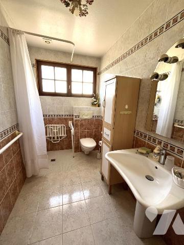 SAINT FLORENT DES BOIS - MAISON DE PLAIN PIED + LOGEMENT T2 INDEPENDANT