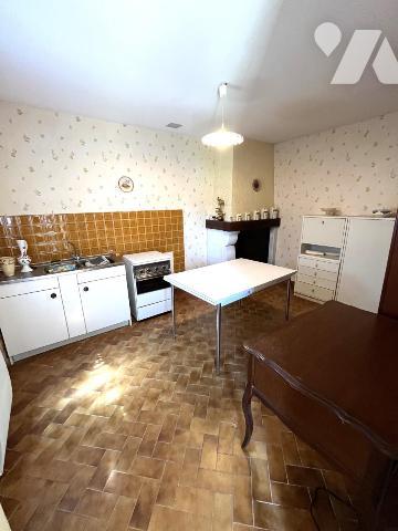 SAINT FLORENT DES BOIS - MAISON DE PLAIN PIED + LOGEMENT T2 INDEPENDANT