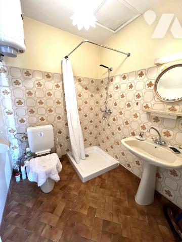 SAINT FLORENT DES BOIS - MAISON DE PLAIN PIED + LOGEMENT T2 INDEPENDANT