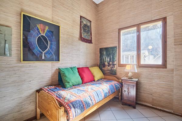 Propriété Rognes 5 pièces 124 m2 avec dépendance T2 sur parcelle de plus d'un hectare