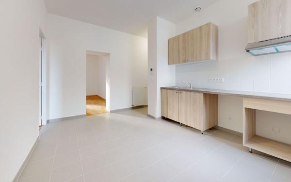 Appartement à louer    3 pièces • 72,98 m2 Jassans-Riottier