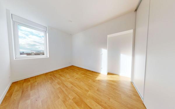 Appartement à louer    3 pièces • 72,98 m2 Jassans-Riottier