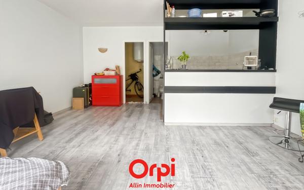 Immeuble à vendre    2 pièces • 90 m2 Montluçon