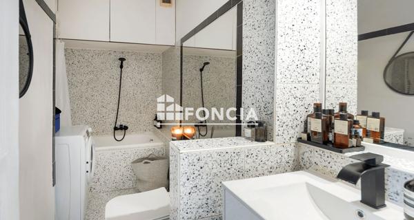 À vendre Studio 32.25 m² - Paris 75010