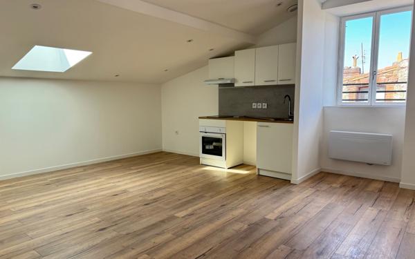 Appartement à louer    3 pièces • 99 m2 Mazamet