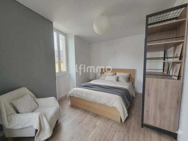 Immeuble rénové – Centre-ville à pied – Rentabilité 7 %