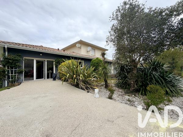 Maison à vendre 10 pièces 238 m² Parentis-en-Born