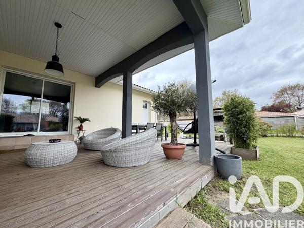 Maison à vendre 10 pièces 238 m² Parentis-en-Born
