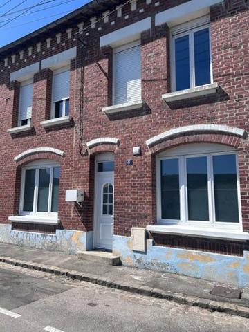 Maison de ville à vendre à Péronne dans la Somme (80200), ref : D0177 Centre-ville