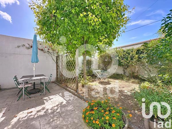 House for sale 5 rooms 102 m² La Rochelle