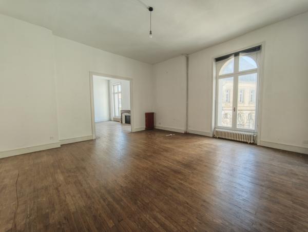 Duplex centre ville de Châteauneuf