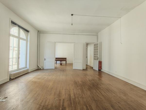 Duplex centre ville de Châteauneuf