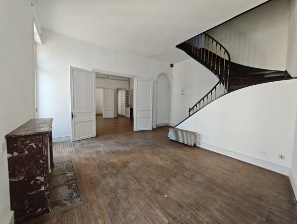 Duplex centre ville de Châteauneuf