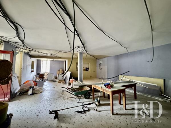 Ancien couvent en Ardèche : 1400 m² pour projet touristique, évènementiel, ludique ou hôtelier