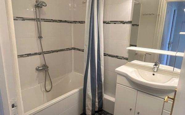 Appartement à vendre    2 pièces • 40,95 m2 Vincennes