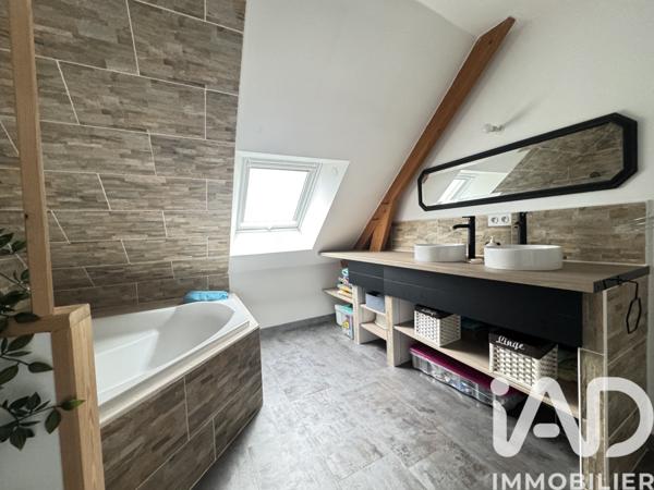 Maison à vendre 5 pièces 127 m² Besné