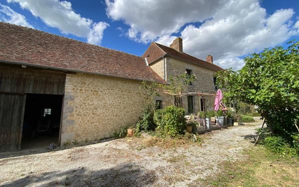 Maison à vendre    8 pièces •  Semallé