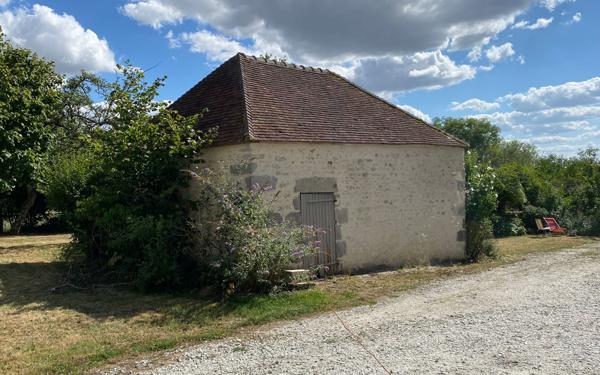 Maison à vendre    8 pièces •  Semallé