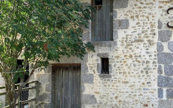 Maison à vendre    8 pièces •  Semallé