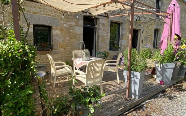 Maison à vendre    8 pièces •  Semallé