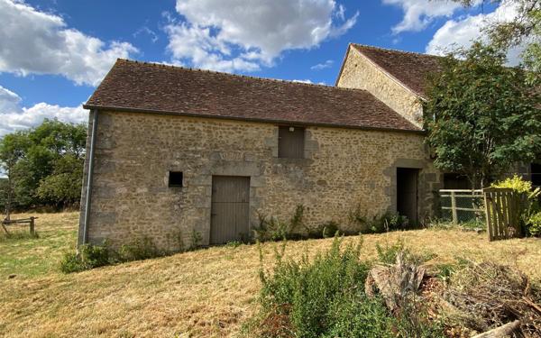 Maison à vendre    8 pièces •  Semallé