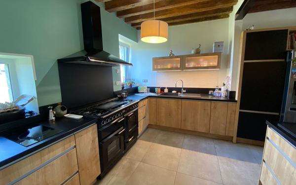 Maison à vendre    8 pièces •  Semallé