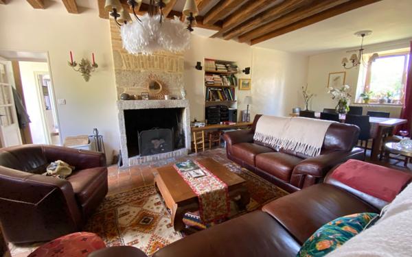 Maison à vendre    8 pièces •  Semallé