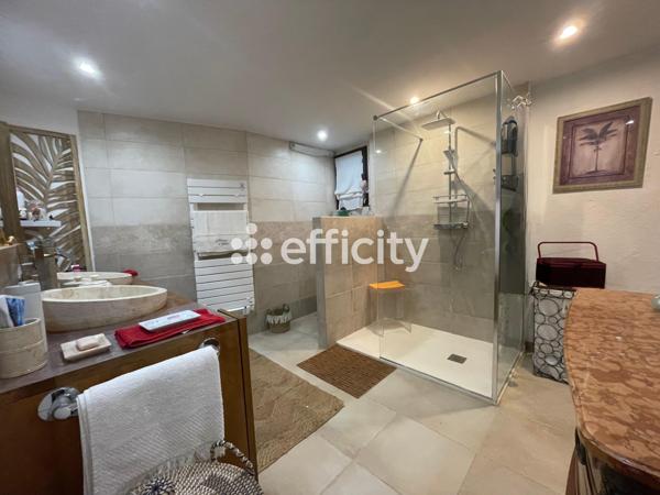 Maison 5 pièces - 136 m²