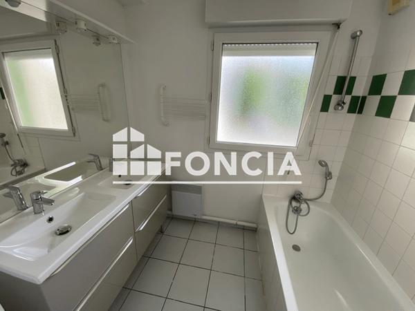 Location Appartement 4 pièces 84.57 m² - 6-10 RUE JAC BELAUBRE Bordeaux 33200