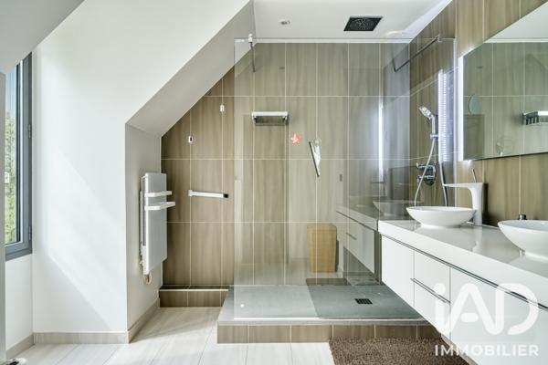 Maison (prestige) à vendre 9 pièces 205 m² Chatou