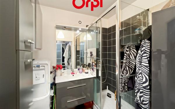 Appartement à vendre    2 pièces •  Orly