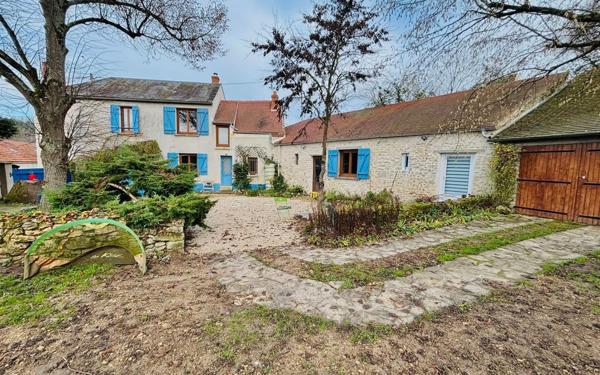 Maison à vendre    6 pièces •  Étampes