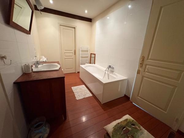 ✨ Propriété de charme en pierre – Carentan-les-Marais (50) ✨