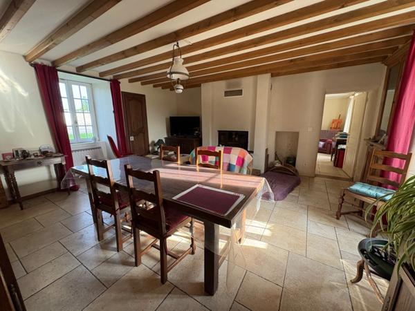 ✨ Propriété de charme en pierre – Carentan-les-Marais (50) ✨