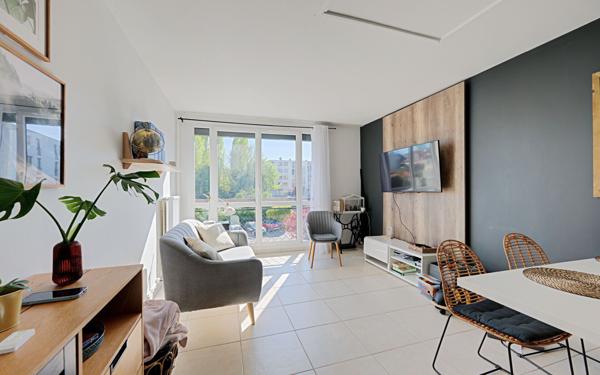 Appartement à vendre    3 pièces • 65,33 m2 Neuilly-Plaisance