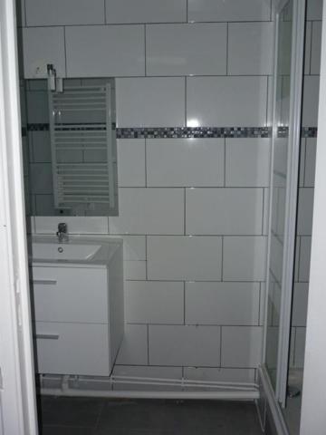 LISIEUX, F1 d'env.26 m² au 2ème étage , Lisieux