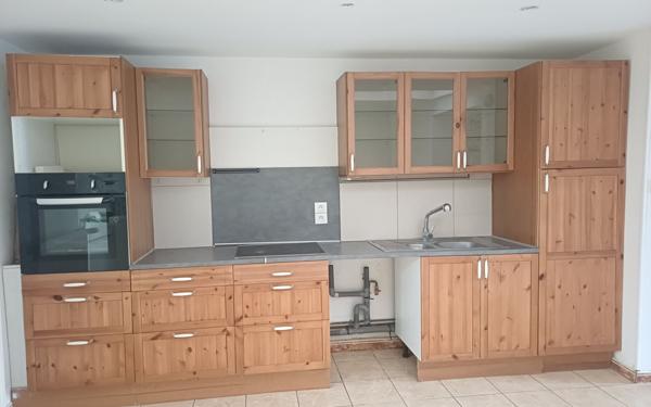 Maison à louer    4 pièces • 98 m2 Estaires