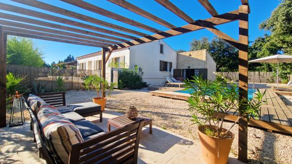 Uzès (30700) A vendre superbe villa à seulement 3 minutes d'Uzès