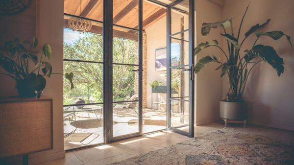 Uzès (30700) A vendre superbe villa à seulement 3 minutes d'Uzès