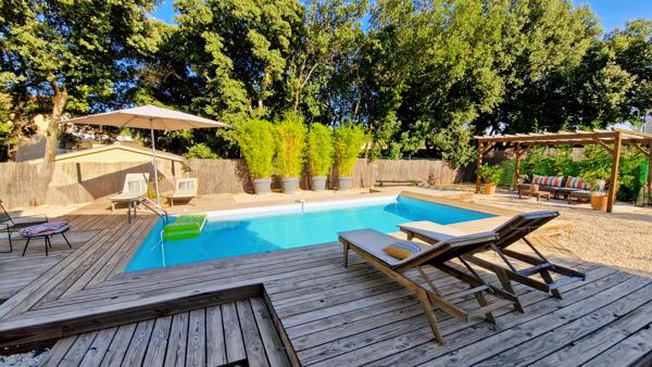 Uzès (30700) A vendre superbe villa à seulement 3 minutes d'Uzès