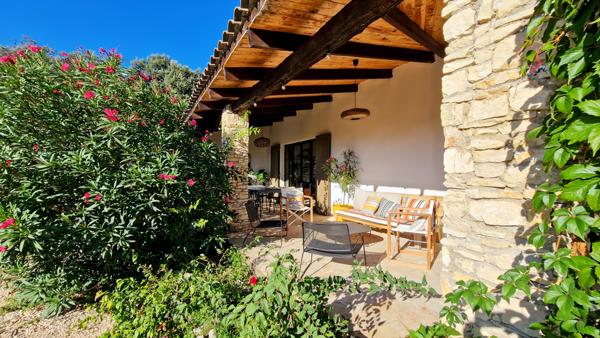 Uzès (30700) A vendre superbe villa à seulement 3 minutes d'Uzès