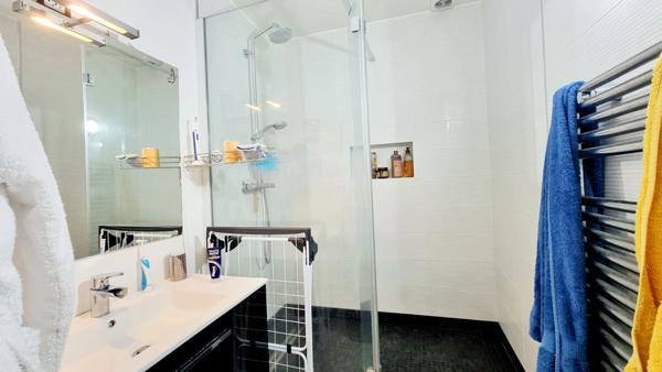 NANTES, MADELEINE - CHAMP DE MARS Appartement T3 avec 2 chambres.