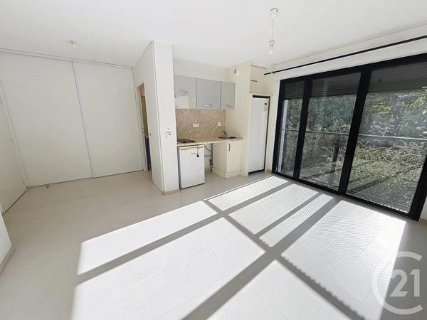 Appartement F1 à vendre  1 pièce - 25,82 m 2   LA ROCHELLE  - 17