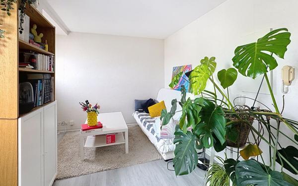 Appartement à vendre    2 pièces • 38 m2 Tours