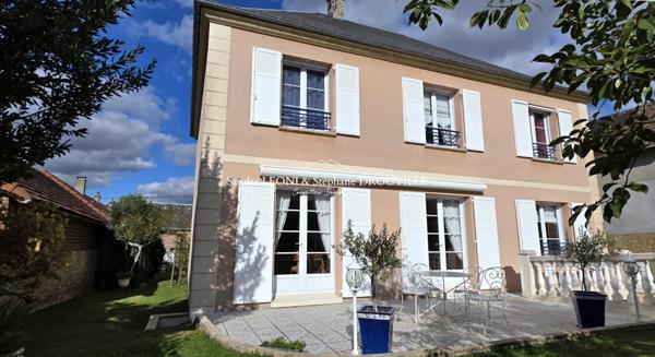 PROCHE EPERNON - MAGNIFIQUE MAISON CONTEMPORAIRE, 7 PIECES + DEPENDANCE