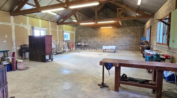 PROCHE EPERNON - MAGNIFIQUE MAISON CONTEMPORAIRE, 7 PIECES + DEPENDANCE