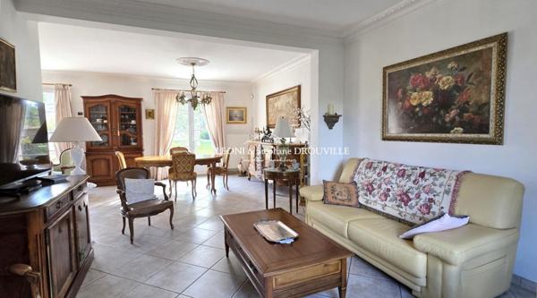 PROCHE EPERNON - MAGNIFIQUE MAISON CONTEMPORAIRE, 7 PIECES + DEPENDANCE