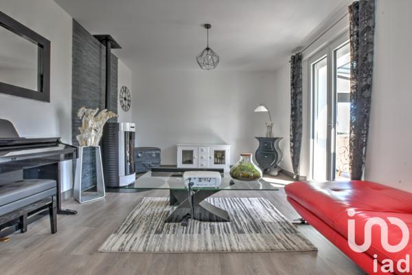 Maison à vendre 6 pièces 163 m² Saint-Priest-Taurion